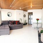 Apartamento brisas del mar caribe edificio marina del rey laguito